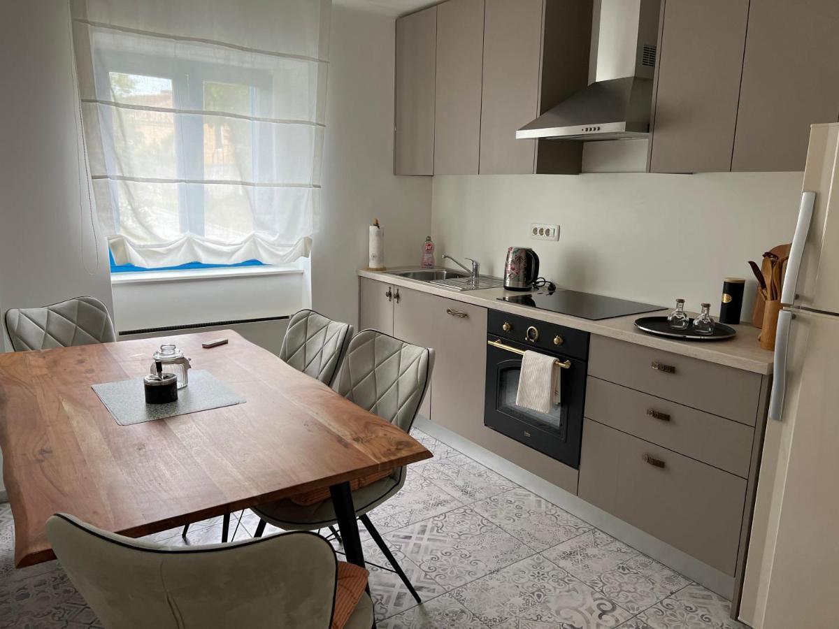 Doneto, Apartment In Private House Rijeka Bagian luar foto